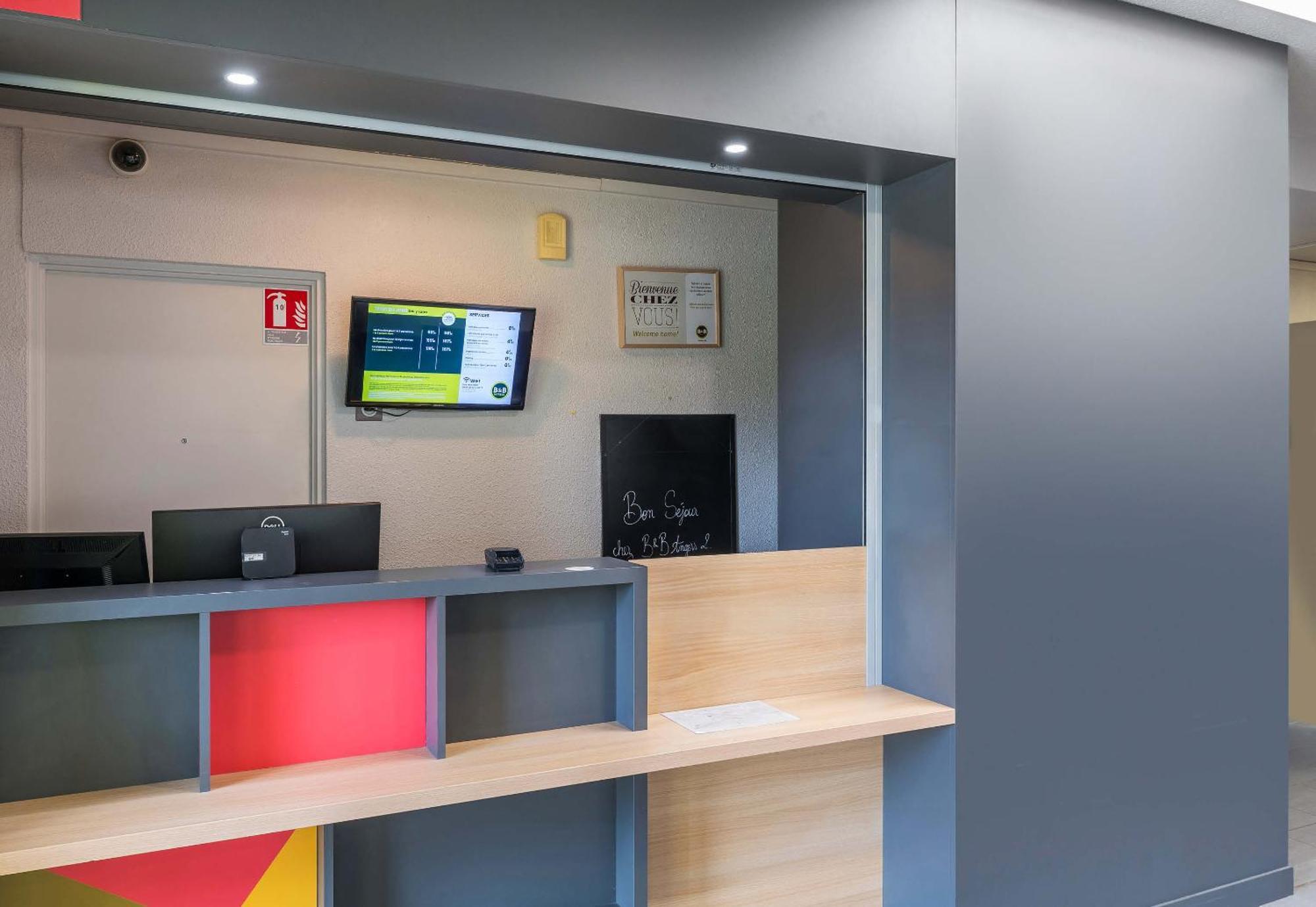 B&B Hotel Angers 2 Universite Beaucouze Bagian luar foto
