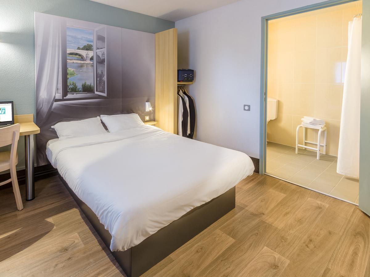 B&B Hotel Angers 2 Universite Beaucouze Bagian luar foto