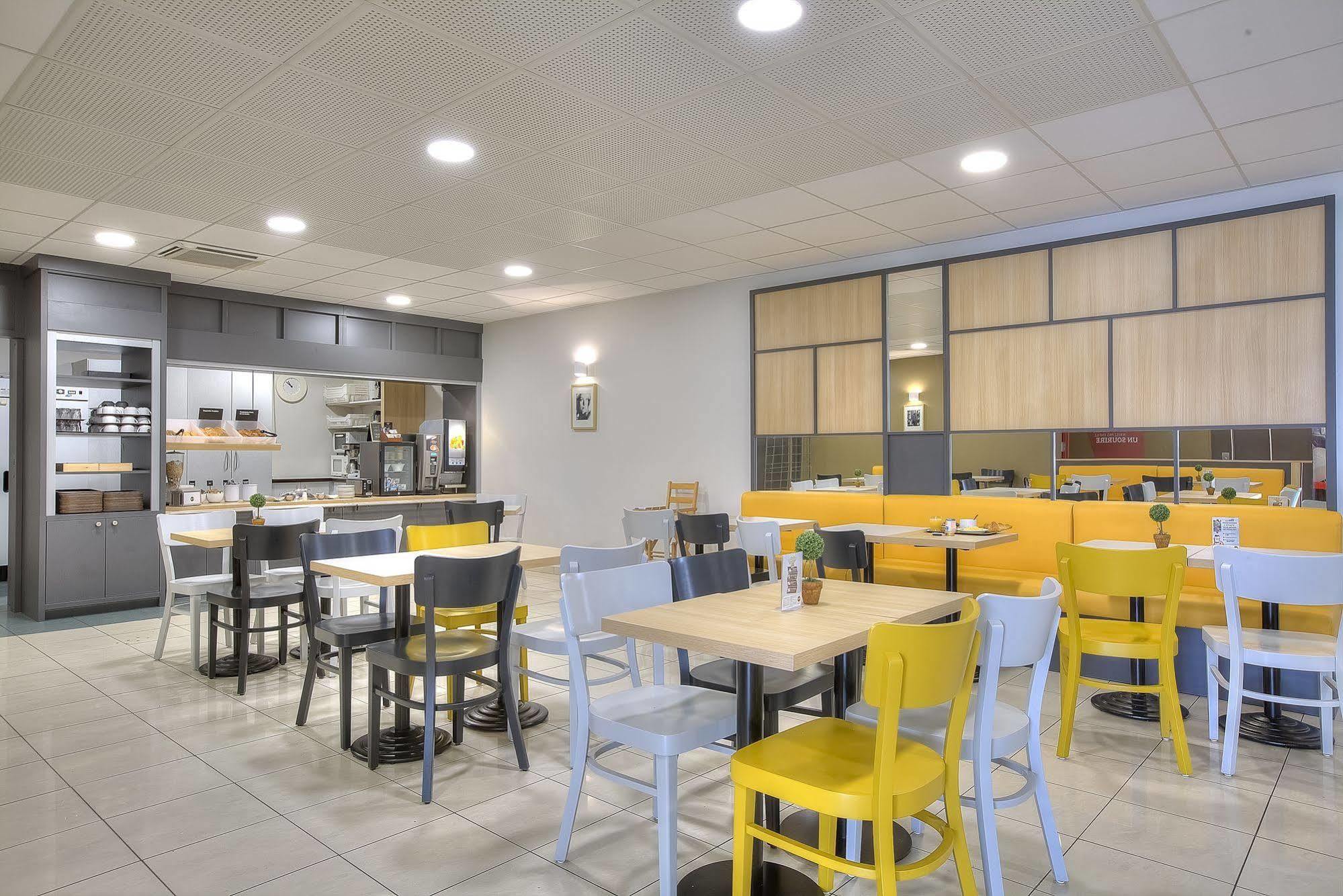 B&B Hotel Angers 2 Universite Beaucouze Bagian luar foto
