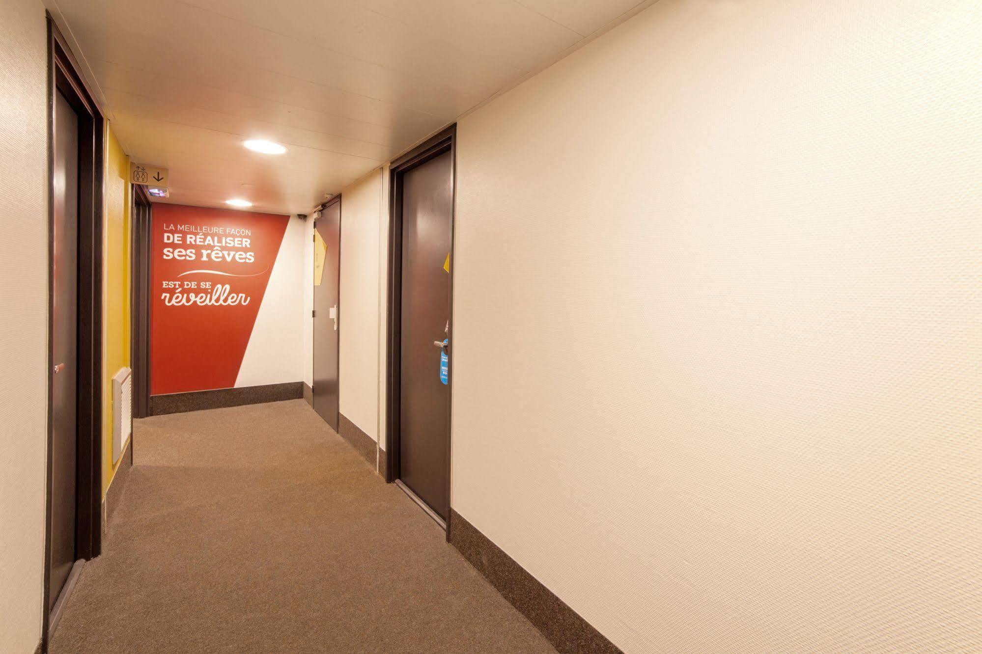 B&B Hotel Angers 2 Universite Beaucouze Bagian luar foto